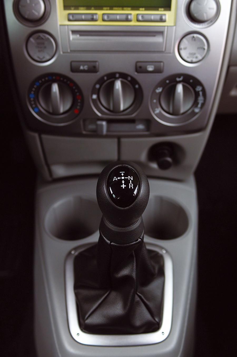  Mazda2 2002 года  (фото 9 из 113)